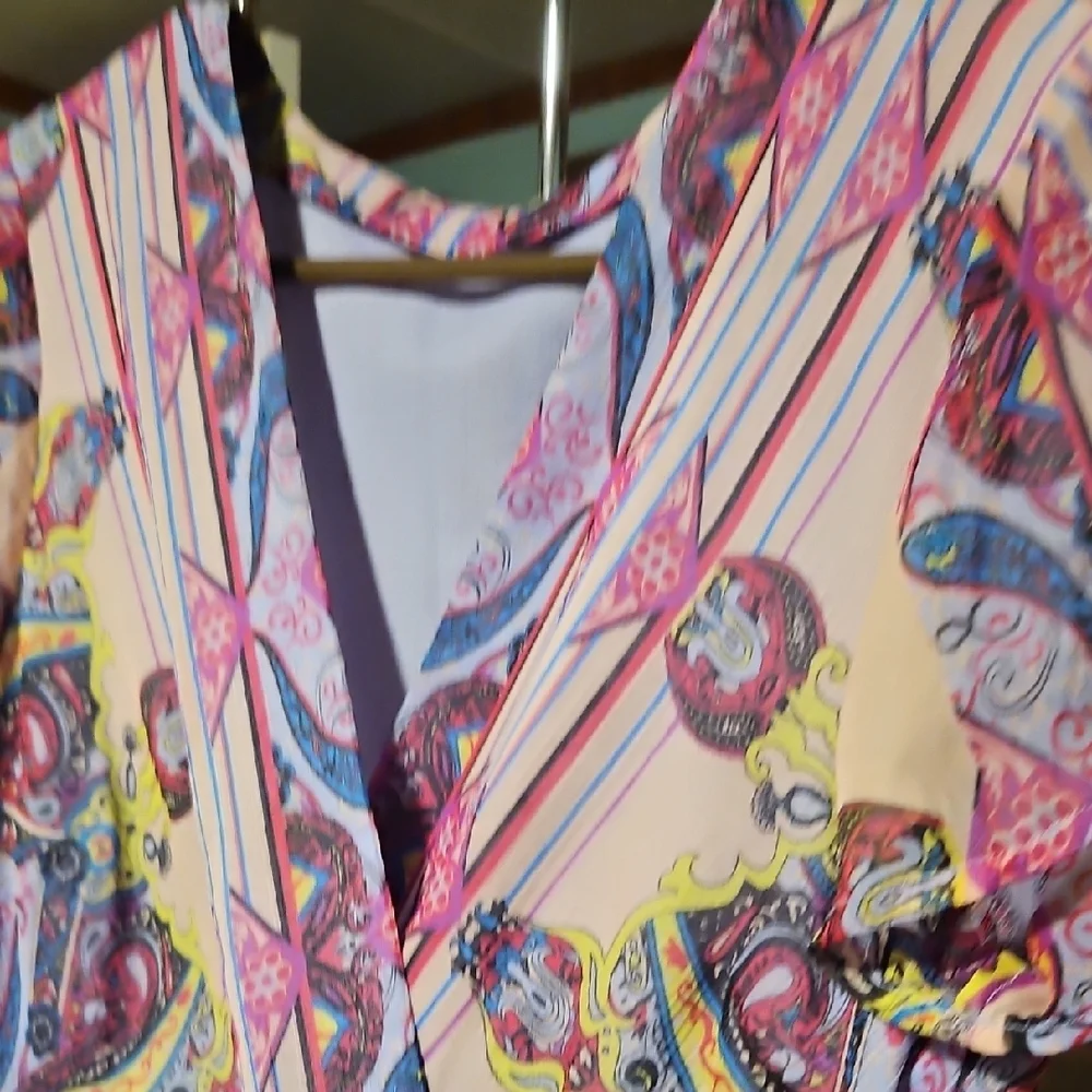 Paisley Print V-Neck Women Dress - Picture 5 of 7